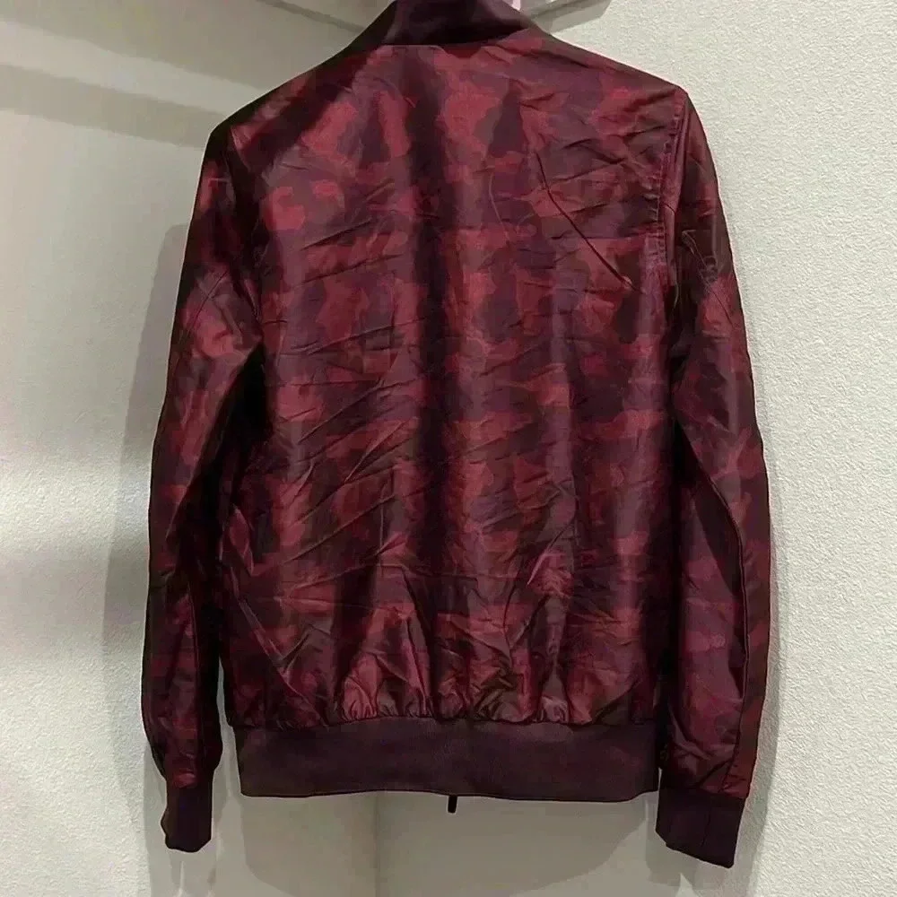Men’s maroon bleau grandeur windbreaker size: medium